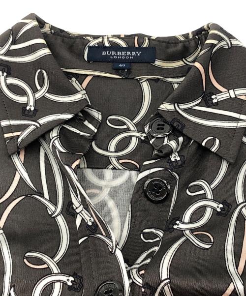BURBERRY LONDON（バーバリーロンドン）BURBERRY LONDON (バーバリーロンドン) 半袖ワンピース グレー×ホワイト サイズ:40の古着・服飾アイテム