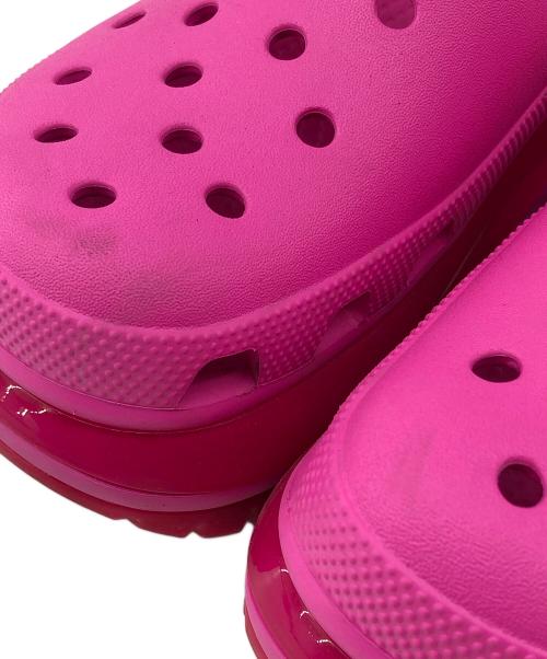 crocs（クロックス）crocs (クロックス) 厚底サンダル ショッキングピンク サイズ:8の古着・服飾アイテム