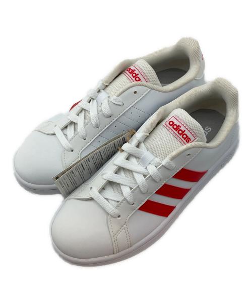 adidas（アディダス）adidas (アディダス) スニーカー ホワイト サイズ:23 未使用品の古着・服飾アイテム