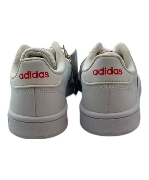 adidas（アディダス）adidas (アディダス) スニーカー ホワイト サイズ:23 未使用品の古着・服飾アイテム
