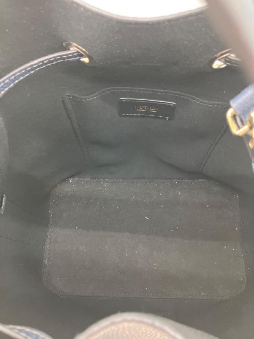 FURLA（フルラ）FURLA (フルラ) 巾着ショルダーバッグ ネイビーの古着・服飾アイテム