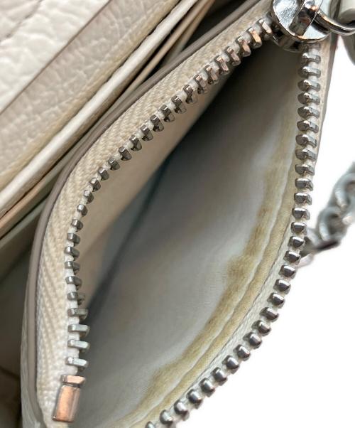Maison Margiela（メゾンマルジェラ）Maison Margiela (メゾンマルジェラ) スモール チェーンウォレット 4ステッチ ミニショルダー ホワイト サイズ:不明の古着・服飾アイテム