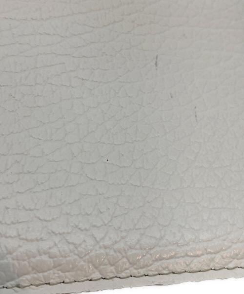 Maison Margiela（メゾンマルジェラ）Maison Margiela (メゾンマルジェラ) スモール チェーンウォレット 4ステッチ ミニショルダー ホワイト サイズ:不明の古着・服飾アイテム