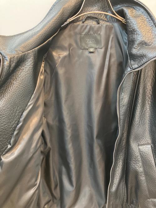 ZARA（ザラ）ZARA (ザラ) フェイクレザージャケット ブラック サイズ:EUR/USA　Mの古着・服飾アイテム