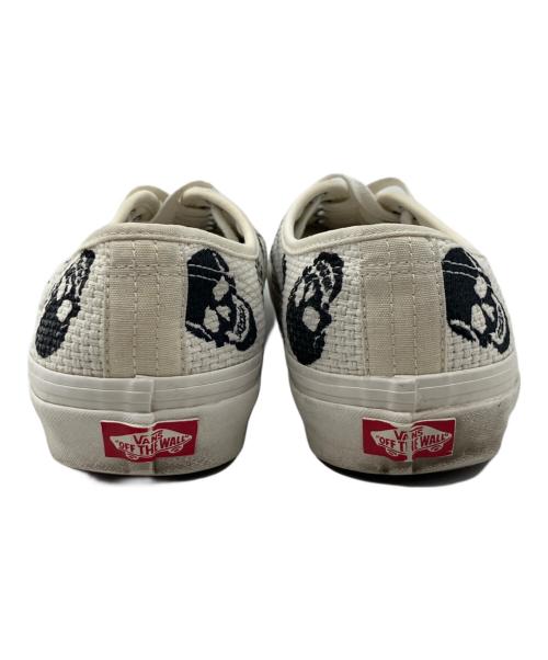 VANS（ヴァンズ）VANS (ヴァンズ) AUTHENTIC 44 DX ANAHEIM FACTORY SKULLS アイボリー サイズ:26の古着・服飾アイテム