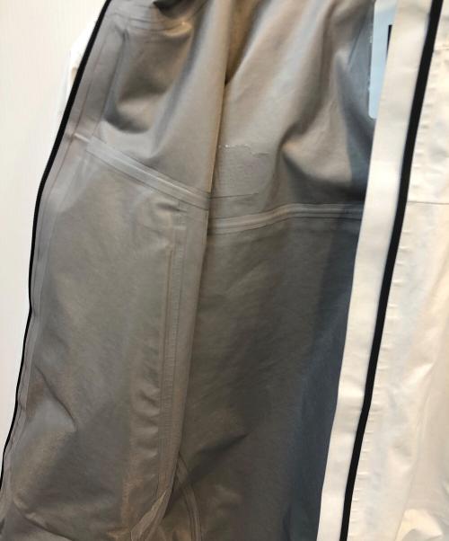 THE NORTH FACE（ザ ノース フェイス）THE NORTH FACE (ザ ノース フェイス) M UNDYED GTX JACKET ホワイト サイズ:Lの古着・服飾アイテム