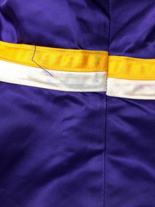 AUTHENTIC by STARTER（オーセンティックバイスターター）Authentic by STARTER (オーセンティックバイスターター) スタジャン パープル サイズ:XLの古着・服飾アイテム