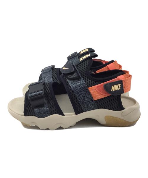 NIKE（ナイキ）NIKE (ナイキ) サンダル ベージュ×オレンジ サイズ:26cm 未使用品の古着・服飾アイテム