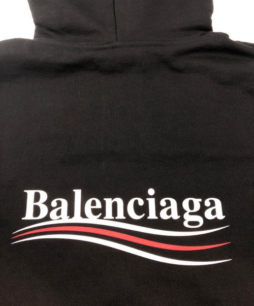 BALENCIAGA（バレンシアガ）BALENCIAGA (バレンシアガ) プルオーバーパーカー　ポリティカル キャンペーン ロゴ パーカー ブラック サイズ:XSの古着・服飾アイテム