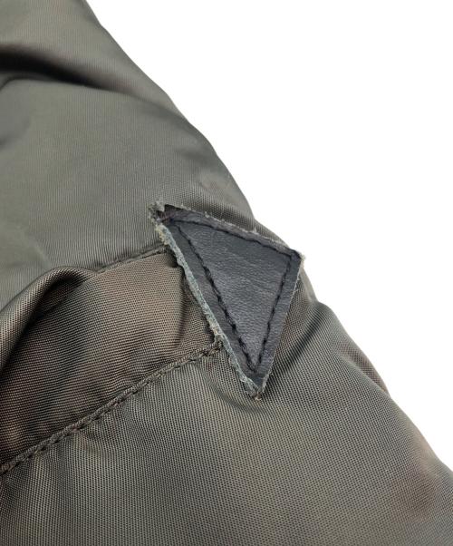 ALPHA INDUSTRIES（アルファインダストリーズ）ALPHA INDUSTRIES (アルファインダストリーズ) フライトジャケット カーキ サイズ:Sの古着・服飾アイテム