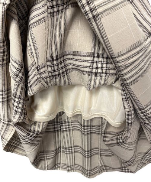 Snidel（スナイデル）Snidel (スナイデル) マーメイドジャンパースカート ベージュの古着・服飾アイテム