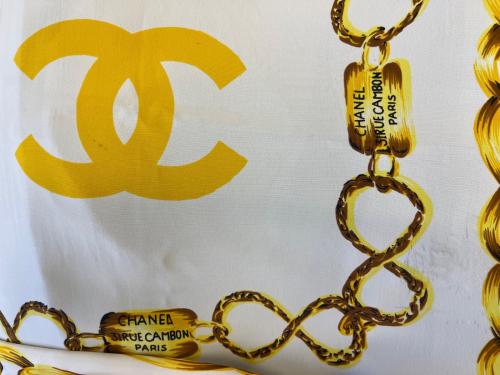 CHANEL（シャネル）CHANEL (シャネル) CHANEL　シルクスカーフ ゴールド×ホワイトの古着・服飾アイテム