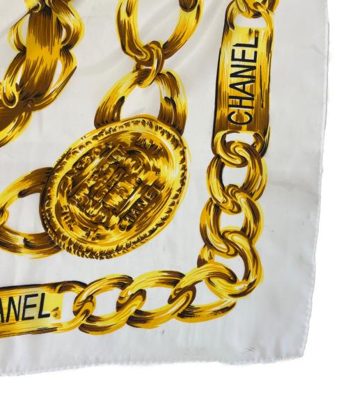 CHANEL（シャネル）CHANEL (シャネル) CHANEL　シルクスカーフ ゴールド×ホワイトの古着・服飾アイテム