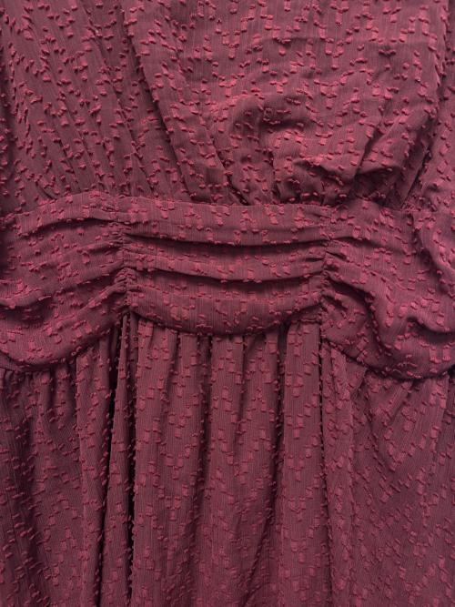 HER LIP TO（ハーリップトゥ）HER LIP TO (ハーリップトゥ) ジャガードドレス バーガンディー サイズ:Sの古着・服飾アイテム