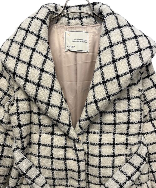 HER LIP TO（ハーリップトゥ）Her lip to (ハーリップトゥ) ベルテッドダウンコート ホワイト×ブラック サイズ:Sの古着・服飾アイテム