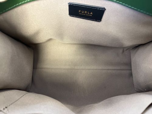 FURLA（フルラ）FURLA (フルラ) 2WAYバッグ グリーンの古着・服飾アイテム