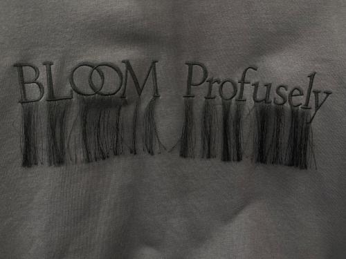 MAISON SPECIAL（メゾンスペシャル）MAISON SPECIAL (メゾンスペシャル) MAISON SPECIAL  BLOOM Embroidery Logo Hoodie ブラウン サイズ:FREEの古着・服飾アイテム