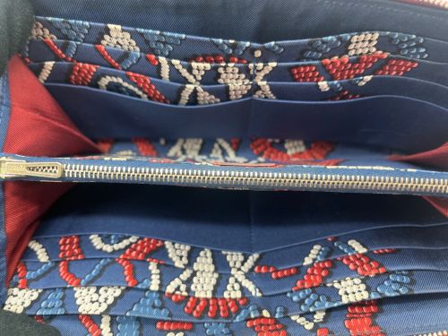 HERMES（エルメス）HERMES (エルメス) 長財布 レッドの古着・服飾アイテム