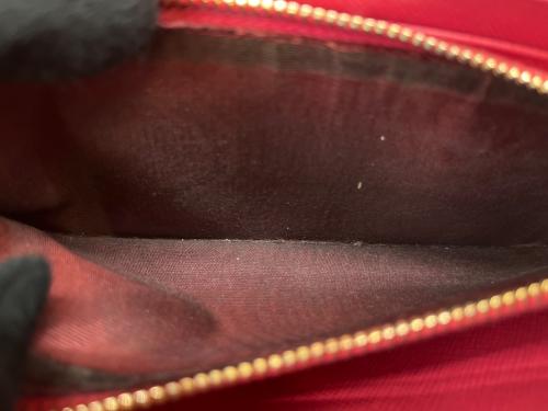 PRADA（プラダ）PRADA (プラダ) PRADA　1M1132　長財布 ピンクの古着・服飾アイテム