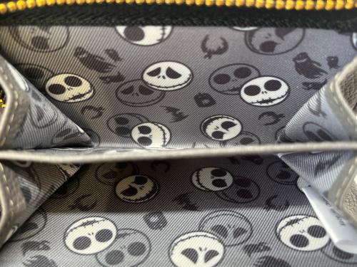 Samantha Thavasa（サマンサタバサ）Samantha Thavasa (サマンサタバサ) DISNEY (ディズニー) Disney　ナイトメアービフォアクリスマス　3つ折り財布 ブラックの古着・服飾アイテム