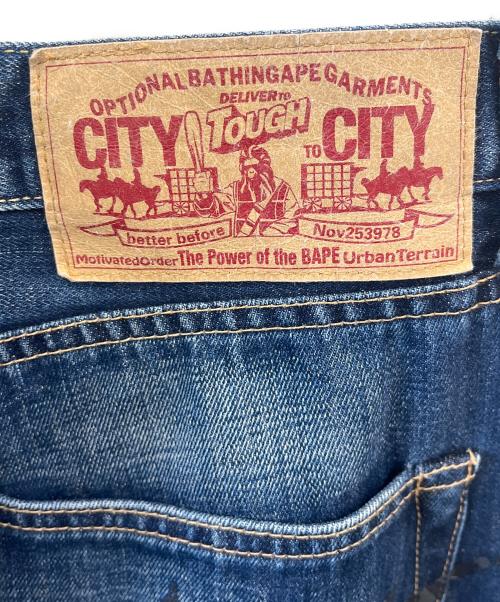 A BATHING APE（ア ベイシング エイプ）A BATHING APE (アベイシングエイプ) デニムパンツ サイズ:Mの古着・服飾アイテム