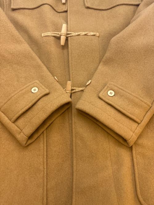 GLOVER ALL（グローバーオール）GLOVER ALL (グローバーオール) GLOVER ALL　ONENESS MONTY DUFFLE COAT LIMITED EDITION　ダッフルコート ベージュ サイズ:4の古着・服飾アイテム