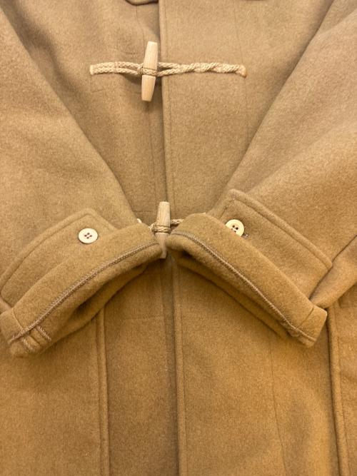 GLOVER ALL（グローバーオール）GLOVER ALL (グローバーオール) GLOVER ALL　ONENESS MONTY DUFFLE COAT LIMITED EDITION　ダッフルコート ベージュ サイズ:4の古着・服飾アイテム