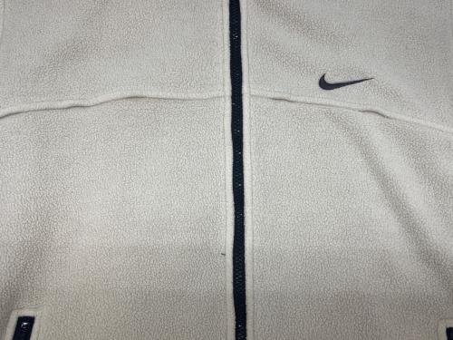 NIKE ACG（ナイキエーシージー）NIKE ACG (ナイキエーシージー) NIKE ACG フリースジャケット ホワイト サイズ:XLの古着・服飾アイテム