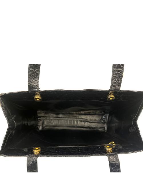 Salvatore Ferragamo（サルヴァトーレ フェラガモ）Salvatore Ferragamo (サルヴァトーレ フェラガモ) Salvatore Ferragamo　型押しトートバッグ ブラックの古着・服飾アイテム