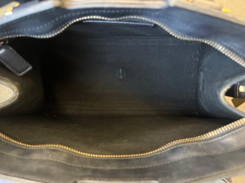 Yves Saint Laurent（イヴサンローラン）Yves Saint Laurent (イヴサンローラン) ハンドバッグの古着・服飾アイテム