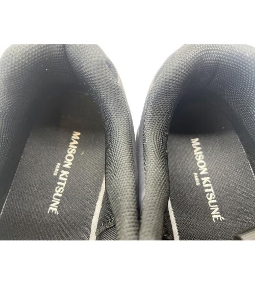 maison kitsune（メゾンキツネ）MAISON KITSUNE (メゾンキツネ) スニーカー ブラック サイズ:26の古着・服飾アイテム