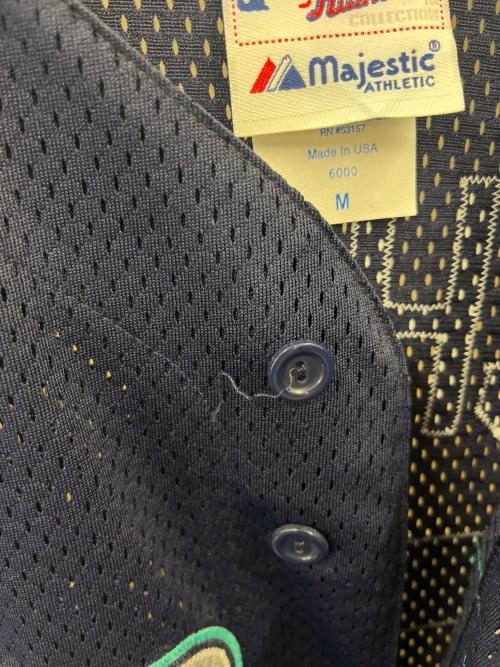 MLB（エムエルビー）MLB (エムエルビー) Majestic (マジェスティック) ベースボールシャツ ネイビー サイズ:Mの古着・服飾アイテム