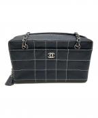 CHANELシャネル）の古着「チェーンショルダーバッグ」｜ブラック