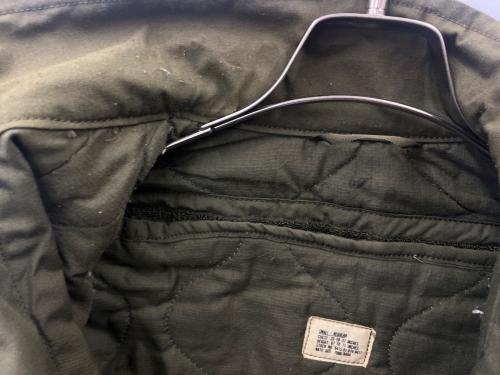 US ARMY（ユーエスアーミー）US ARMY (ユーエスアーミー) ミリタリージャケット カーキ サイズ:SMALL−REGULARの古着・服飾アイテム