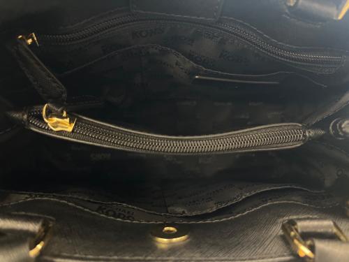 MICHAEL KORS（マイケル・コース）MICHAEL KORS (マイケル・コース) MICHAEL KORS　2WAYバッグ　コーティングレザー クロスボディー ブラックの古着・服飾アイテム