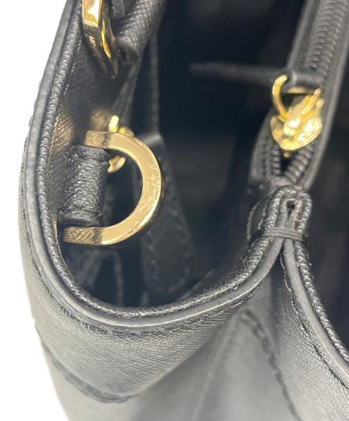 MICHAEL KORS（マイケル・コース）MICHAEL KORS (マイケル・コース) MICHAEL KORS　2WAYバッグ　コーティングレザー クロスボディー ブラックの古着・服飾アイテム