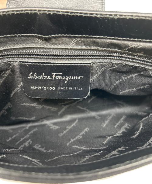 Salvatore Ferragamo（サルヴァトーレ フェラガモ）Salvatore Ferragamo (サルヴァトーレ フェラガモ) セミショルダーバッグ ブラックの古着・服飾アイテム