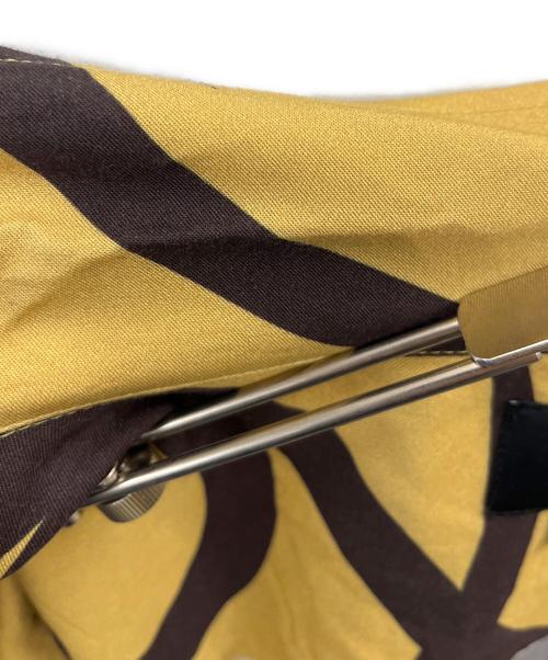 stussy（ステューシー）stussy (ステューシー) 半袖シャツ イエロー×ブラウン サイズ:Lの古着・服飾アイテム