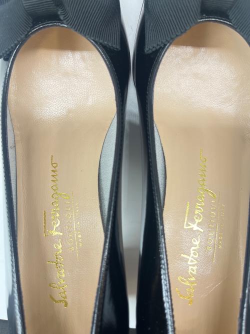 Salvatore Ferragamo（サルヴァトーレ フェラガモ）Salvatore Ferragamo (サルヴァトーレ フェラガモ) パンプス ブラック サイズ:6 1/2の古着・服飾アイテム