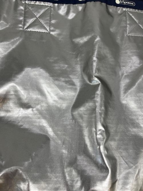 LeSportsac（レスポートサック）LeSportsac (レスポートサック) LeSportsac　リバーシブル　トートバッグ シルバー 未使用品の古着・服飾アイテム