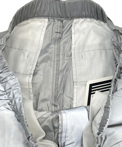 GALFY（ガルフィー）GALFY (ガルフィー) GALFY　映え映えテクノパンツ グレー サイズ:XL 未使用品の古着・服飾アイテム