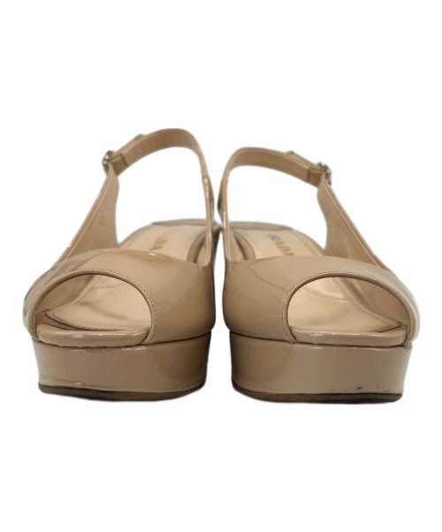 PRADA（プラダ）PRADA (プラダ) PRADA 厚底サンダル ベージュ サイズ:37の古着・服飾アイテム