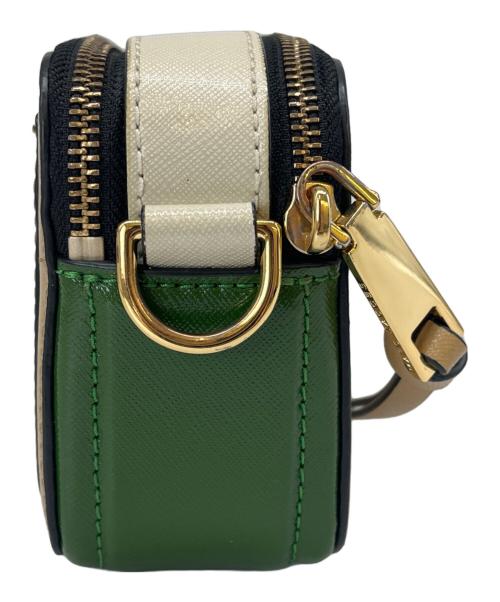 MARC JACOBS（マークジェイコブス）MARC JACOBS (マークジェイコブス) MARC JACOBS　スナップショット　ショルダーバッグ ベージュ×グリーンの古着・服飾アイテム