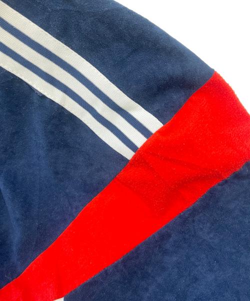 adidas（アディダス）adidas (アディダス) adidas 70-80sトラックジャケット　ベロア ネイビー×ホワイト サイズ:イギリス Lの古着・服飾アイテム