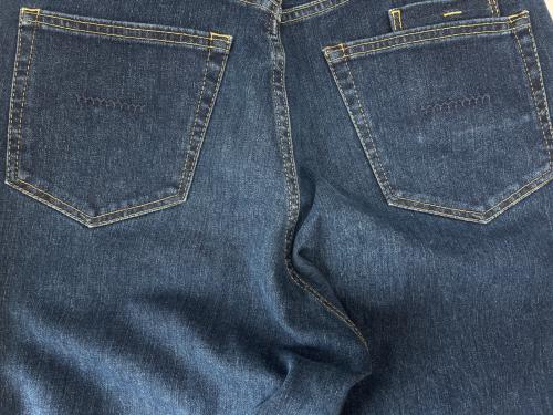 YANUK（ヤヌーク）YANUK (ヤヌーク) YANUK　TULLY　PREMIUM2 ルーズストレート ネイビー サイズ:30の古着・服飾アイテム