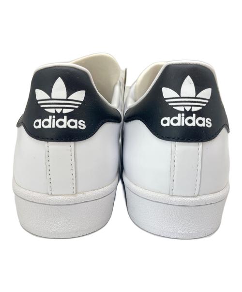 adidas（アディダス）adidas (アディダス) adidas  SUPERSTAR NIGO BEARFOOT　ローカットスニーカー ホワイト×ブラック サイズ:26.5の古着・服飾アイテム