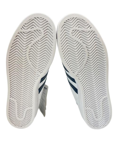 adidas（アディダス）adidas (アディダス) adidas  SUPERSTAR NIGO BEARFOOT　ローカットスニーカー ホワイト×ブラック サイズ:26.5の古着・服飾アイテム