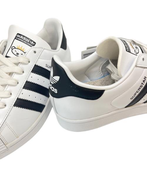 adidas（アディダス）adidas (アディダス) adidas  SUPERSTAR NIGO BEARFOOT　ローカットスニーカー ホワイト×ブラック サイズ:26.5の古着・服飾アイテム