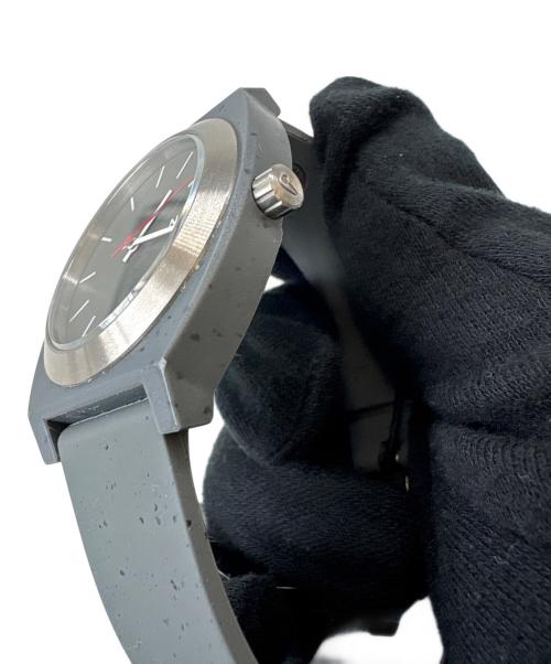 NIXON（ニクソン）NIXON (ニクソン) NIXON　TIME TELLER OPP　腕時計の古着・服飾アイテム