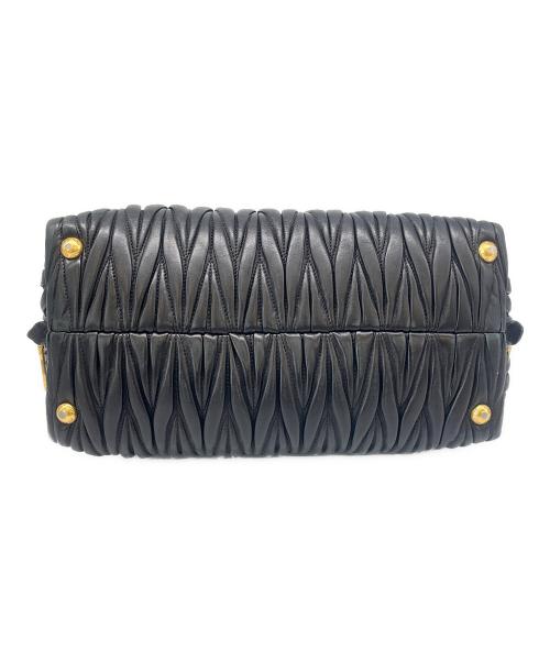 MIU MIU（ミュウミュウ）MIU MIU (ミュウミュウ) MIU MIU　マテラッセ　ハンドバッグ ブラックの古着・服飾アイテム